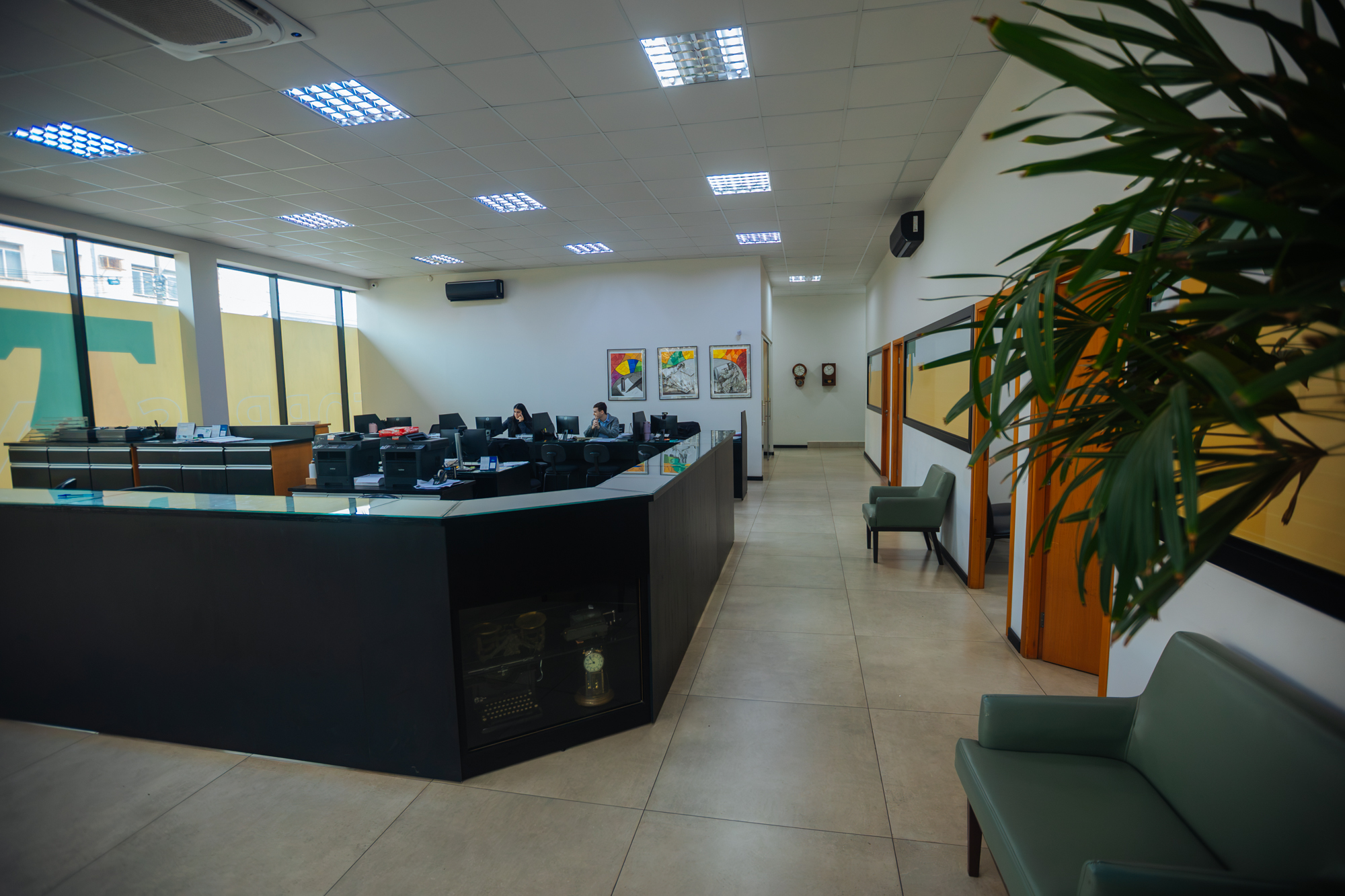 Interior do escritório do Cartório Torresan